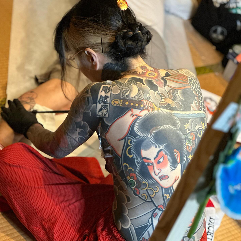 渋谷彫健一門 刈羅彫